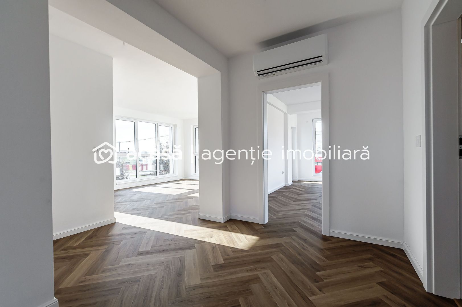 Clădire nouă P+2 cu showroom și birouri în Arad - Poză 12