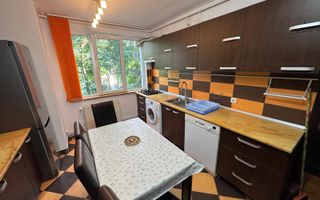 Apartament cu 2 camere, 50mp, decomandat, Zona Fortuna - Poză 6