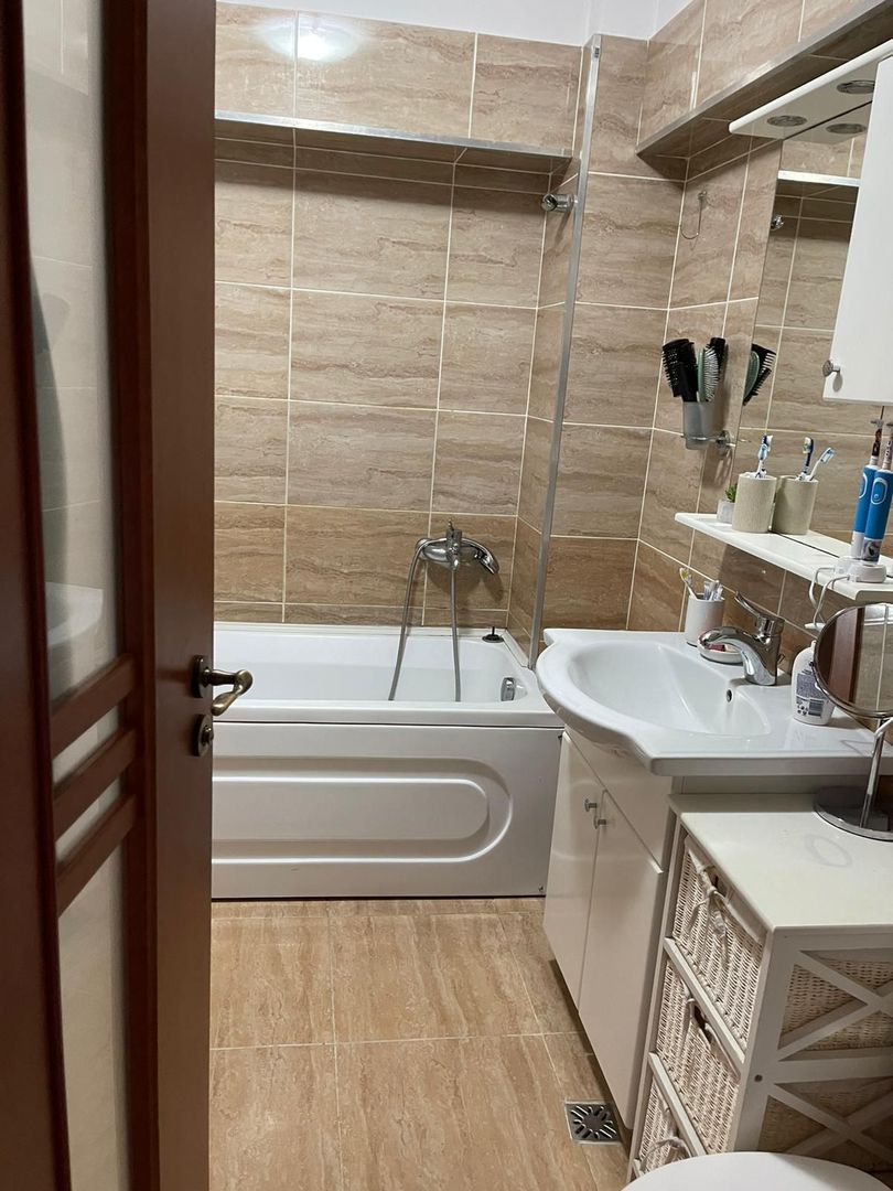 ageuropa.ro vinde ap 4 cam etajul 4 pe Blaga. - Poză 10