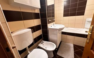 Apartament de 3 camere, 70mp,parcare, decomandat, Zona Kaufland - Poză 10