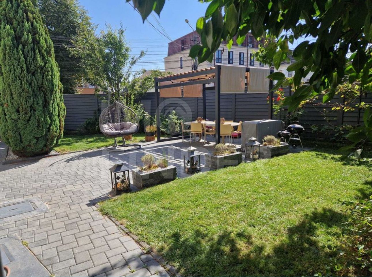 Inchiriere apartament 3 camere in Vila, Central - Poză 21