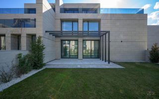 Vilă premium Pipera – 5 camere, grădină, garaj, 384 mp - Poză 2