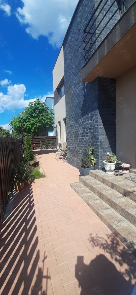 vila individuala pe malul lacului buftea-samurcasi - Poză 3