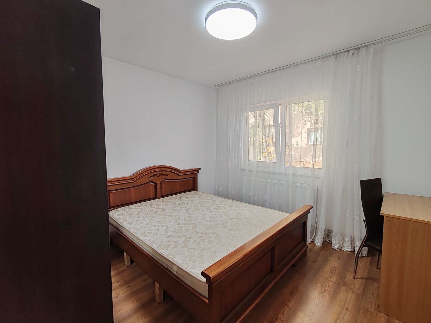 Apartament 3 camere decomandat etajul 1 65mp 500euro Nicolina 2 - Poză 10