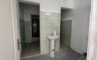 Hală de vânzare, Buhuși - Poză 8