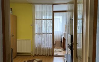 Garsonieră complet mobilată, cartier Tractorul - Poză 1