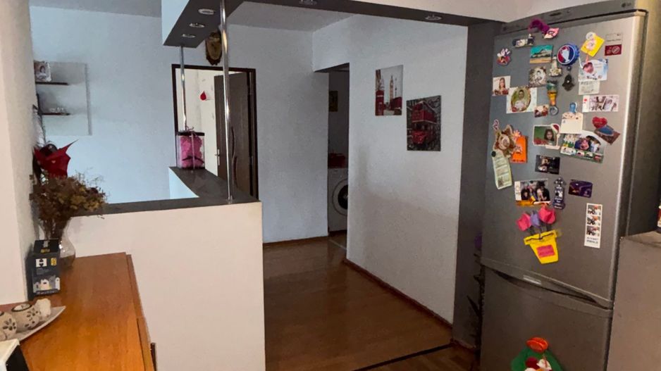 Apartament de vânzare 4 camere in Alba Iulia. - Poză 1