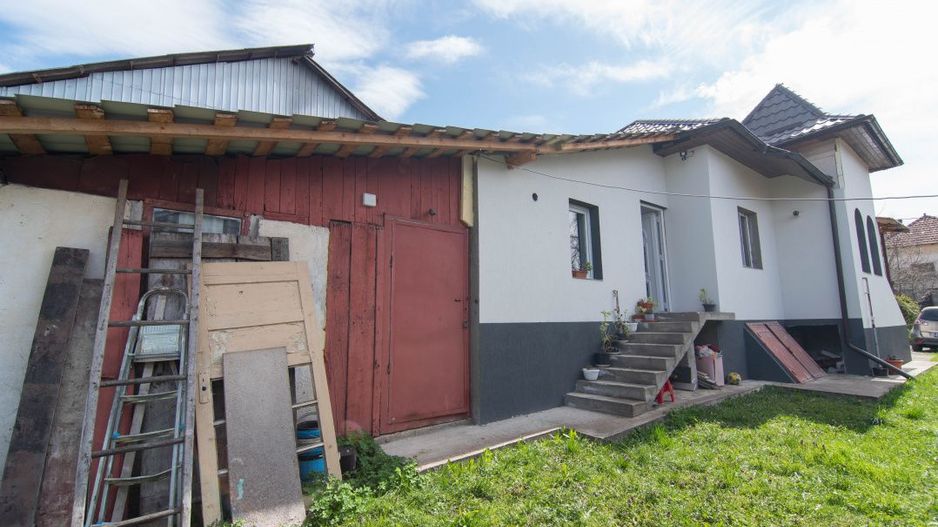  Casa gata de mutat+teren 1000 mp in zona de deal, jud. Arges - Poză 12