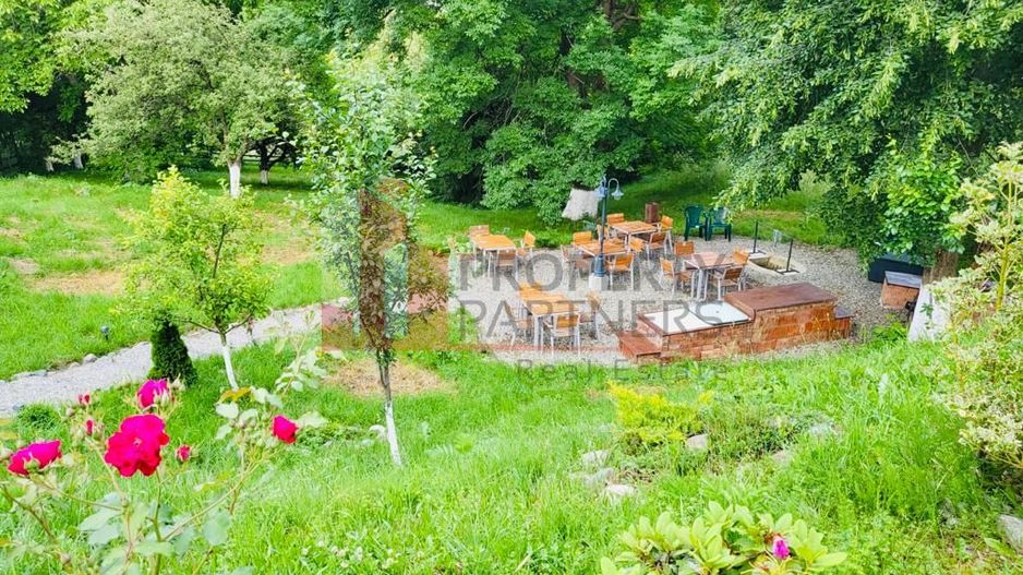 Vilă 340 mp Bran | Teren 5500 mp | 6 dormitoare cu băi proprii - Poză 32