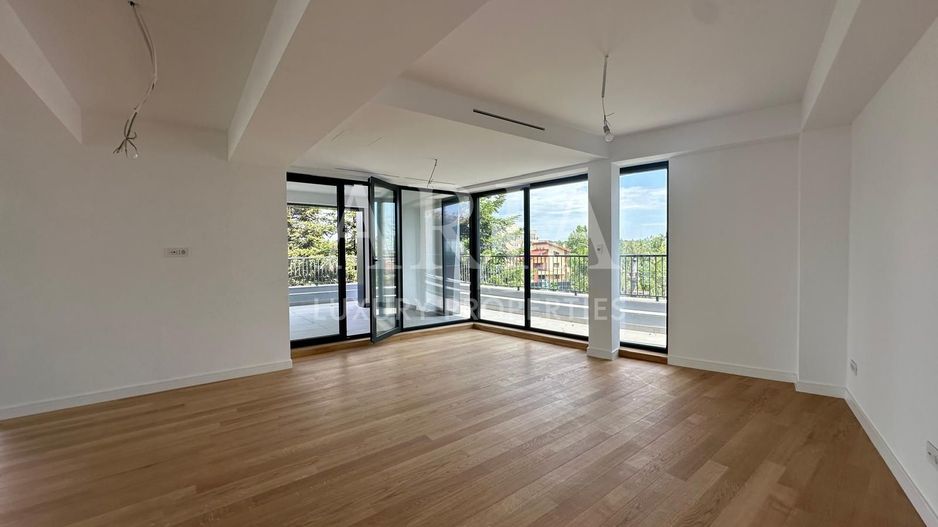 Penthouse superb -  vedere către pădure - Poză 5