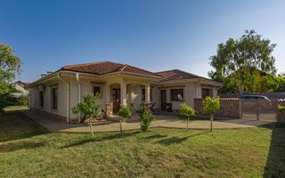 Casa deosebită cu 4 camere | teren 1000mp SanMihaiu Roman COMISION 0% - Poză 1