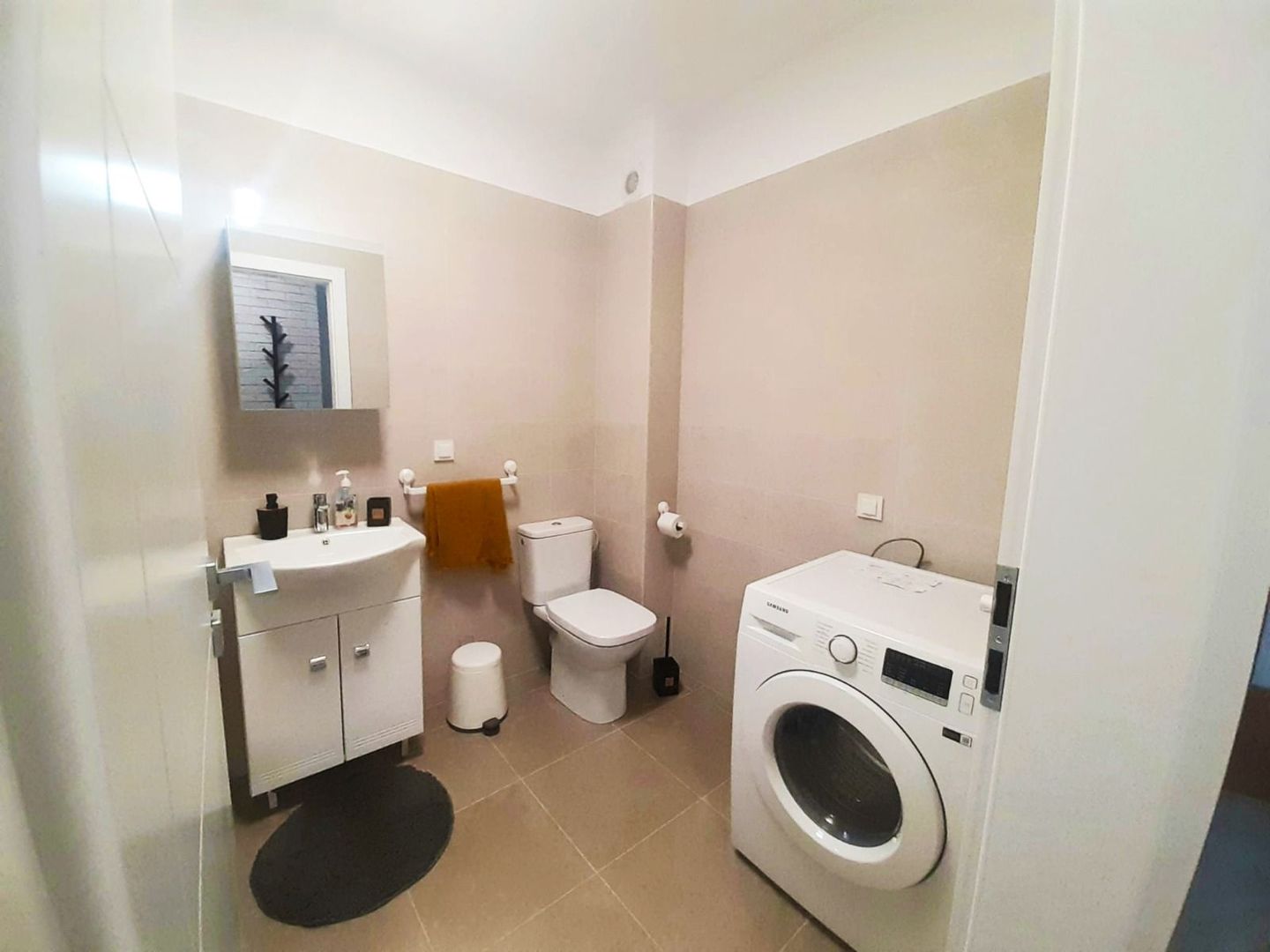 PLAZA ROMANIA, 2 camere, decomandat, 59 mp, mobilat-utilat, prima inchiriere - Poză 6