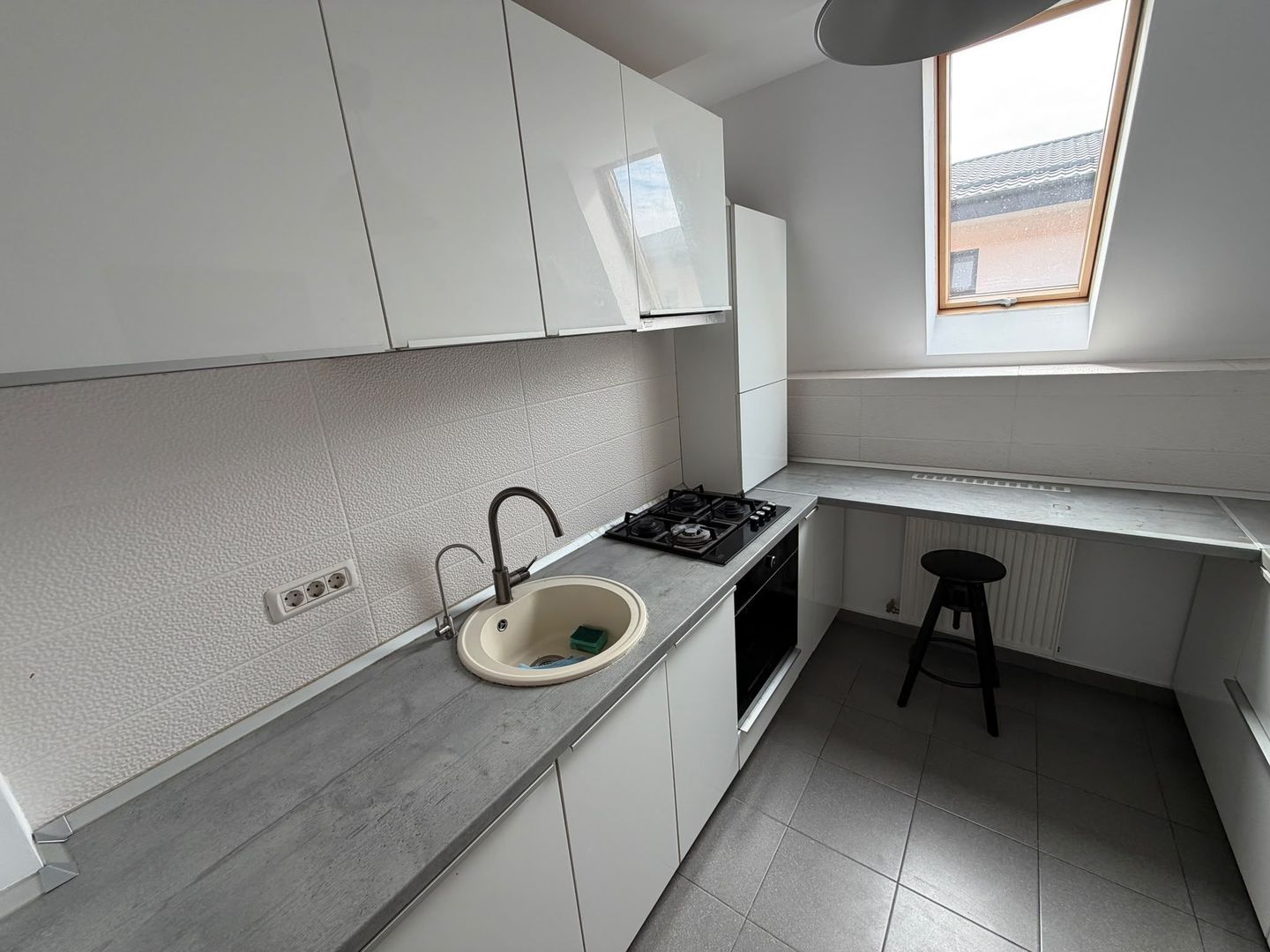 AP. 4 CAMERE - TIP DUPLEX, PARCARE, 120 MP UTILI, CENTRALA, COMIS 0% - Poză 9