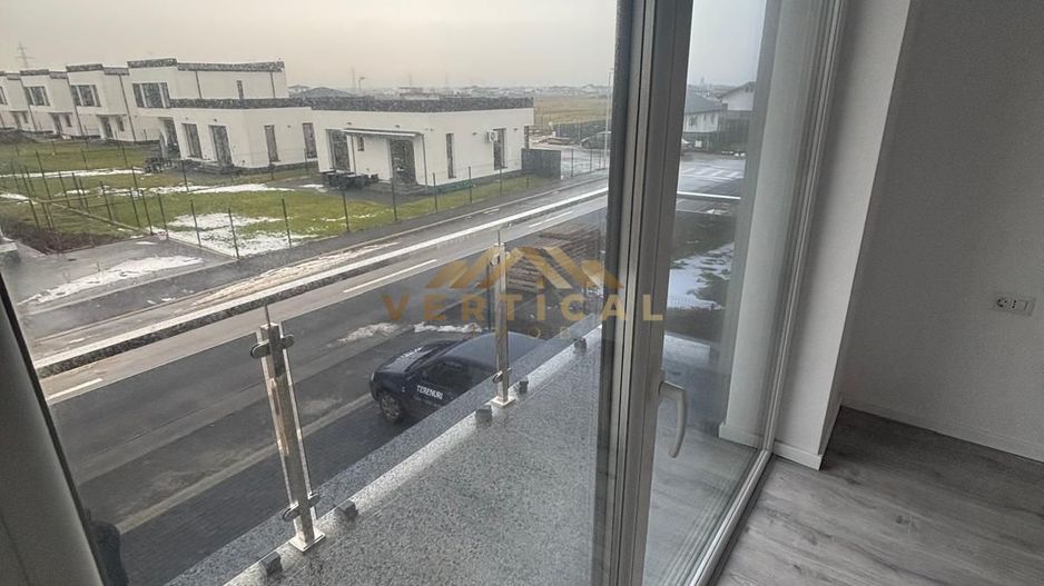 Locuință P+E modernă, 3 băi, teren generos de 323 mp - Poză 13