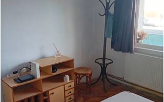 Apartament cu centrala proprie cu 2 camere in zona Soarelui - Poză 5