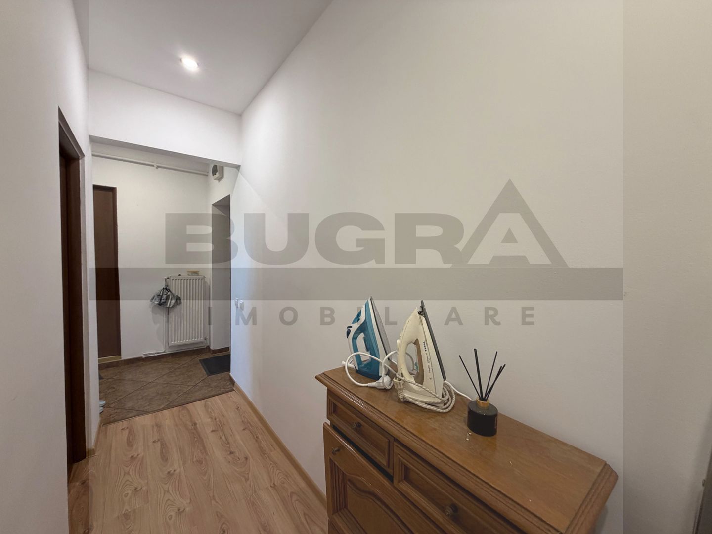 Apartament de 2 camere, decomandat, 54 mp, 2 parcari, zona Garii - Poză 10