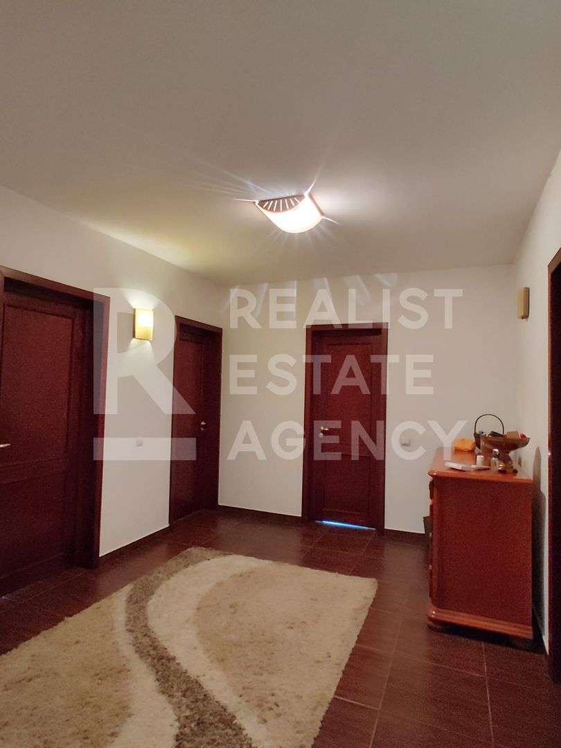 Vilă individuală 430 mp utili, teren 2.000 mp, panouri solare - Poză 7