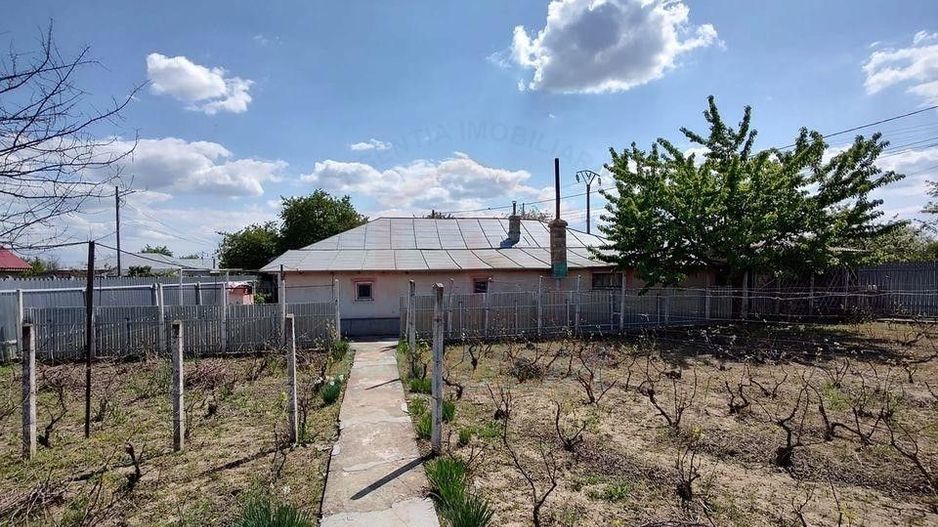 85.000 Euro- casa +magazin+garaj in com Smardan, sat Cismele, - Poză 10