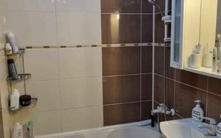 Apartament cu 3 camere/ 65mp Etajul 3/ Zona Podu Ros - Poză 6