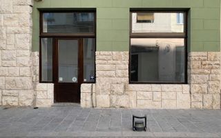 Spațiu comercial de inchiriat | Ultracentral | Zonă pietonală | Oradea - Poză 1