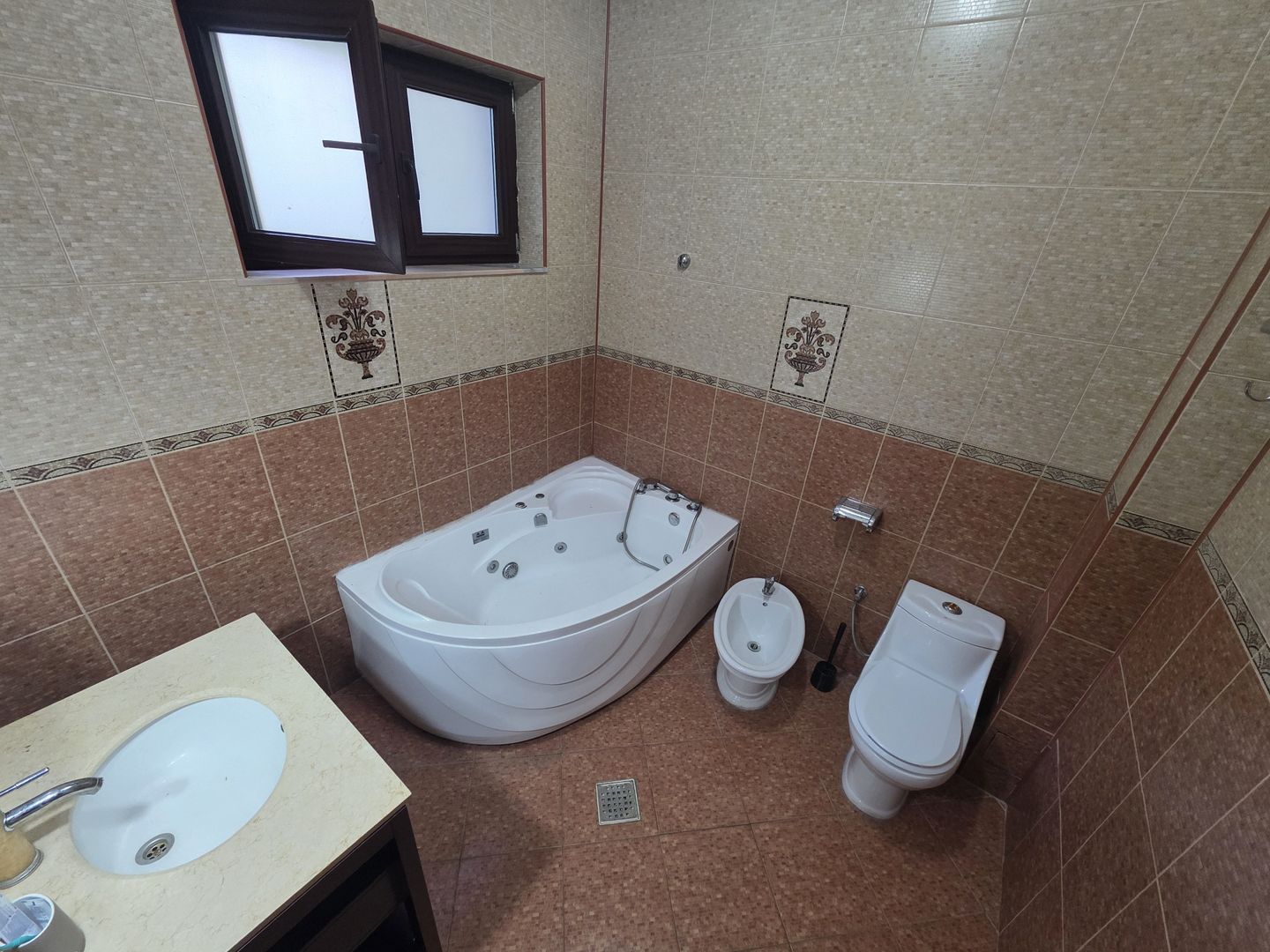 Apartament 3 camere de inchirat Rond OMV Pipera Nou curte 45M - Poză 18
