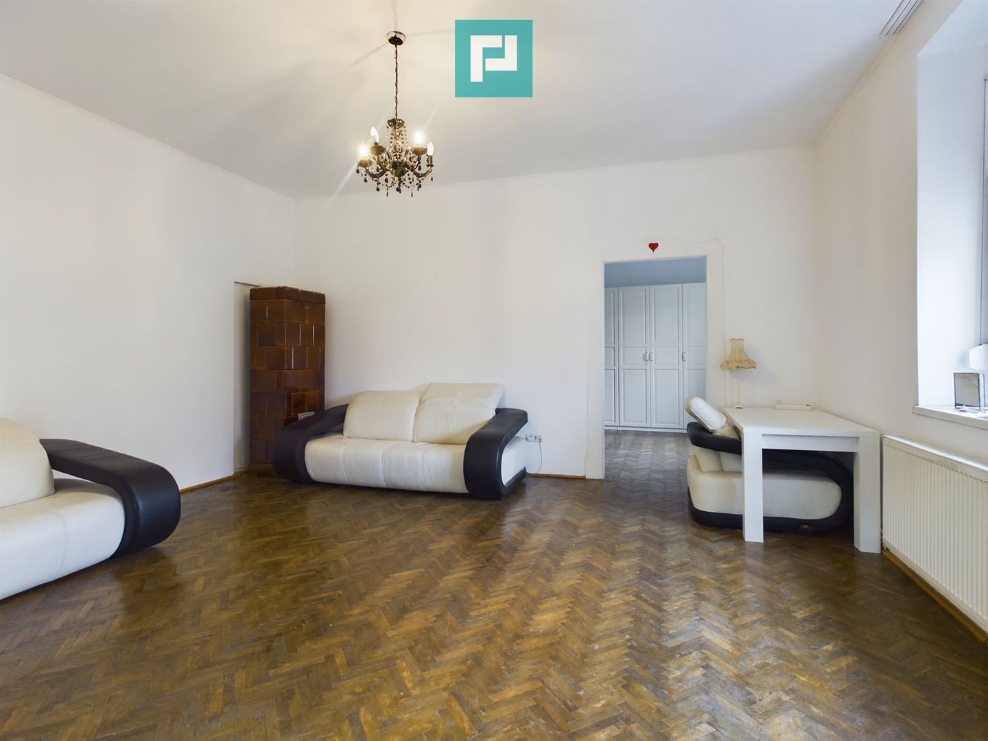 Apartament la casă zonă centrală - Poză 7