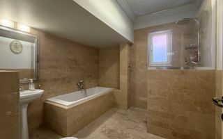 Apartament modern la vila cu gradina si teren 263mp aproape de centru - Poză 13