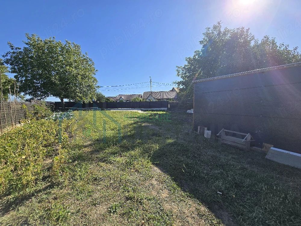Închiriere teren 450 mp cu container de 30 mp, toate utilitățile, Holboca - Poză 2