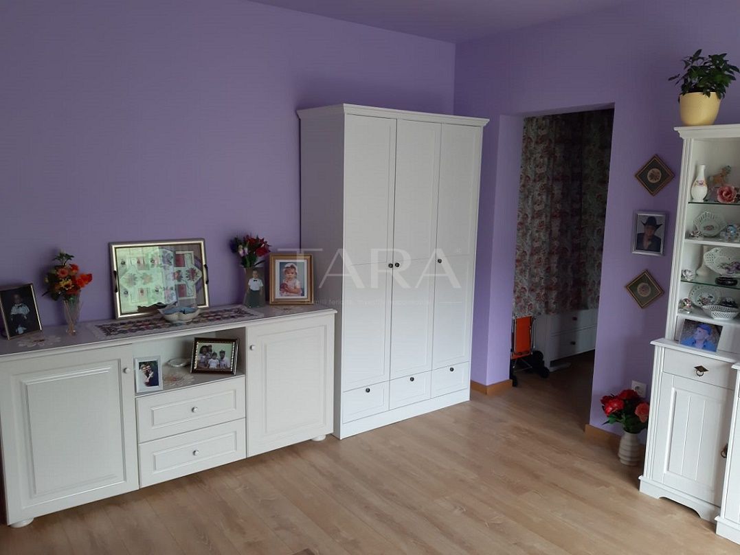 Apartament cu 2 camere, balcon și parcare, în zona Panemar Florești. - Poză 3