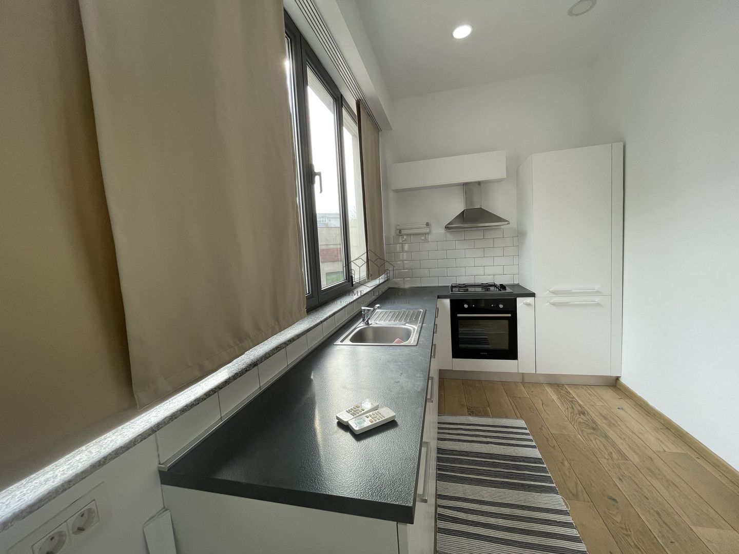 APARTAMENT COCHET DE 3 CAMERE IN ZONA AVIATIEI LANGA PARC HERASTRAU - Poză 12