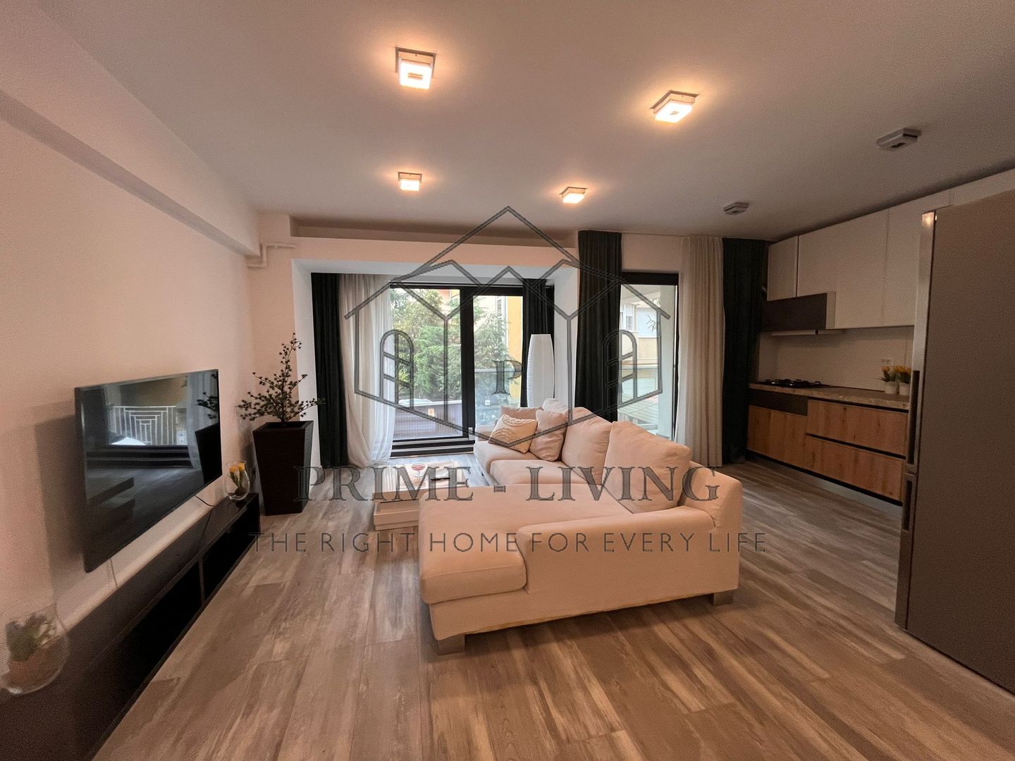 APARTAMENT SUPERB CU 2 DORMITOARE LA INCHIRIERE LANGA PARC HERASTRAU - Poză 3