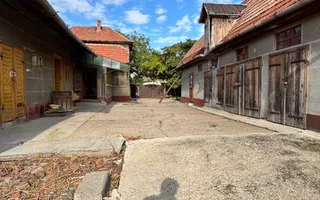 Casă cu etaj în Salonta | 996 mp | Grădină & livadă - Poză 24