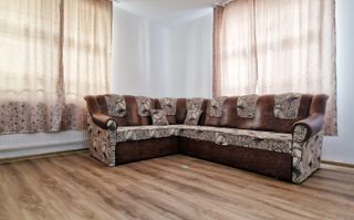 Apartament cu 2 camere, gradina si parcare de închiriat - Poză 5