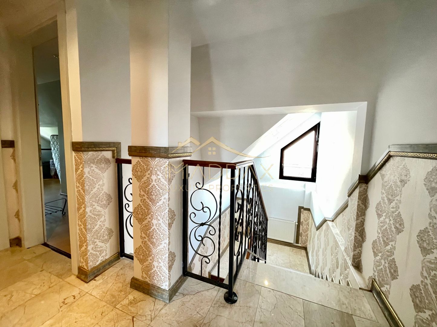 Vila 7 camere**Lake view**Ponton privat**Piscina**Teren 933 MP//Balotesti - Poză 47