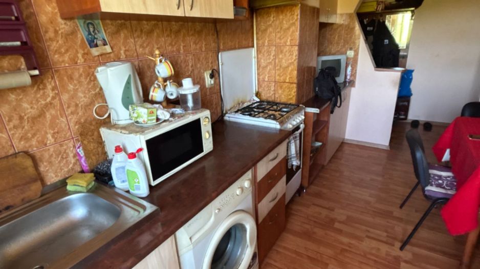Apartament cu 4 camere de vanzare in Cugir - Poză 5