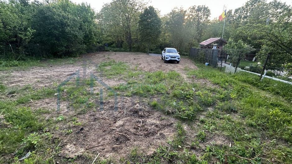 Teren intravilan de 600 mp pe Șoseaua Bârnova, lângă Biserica Catolică - Poză 6
