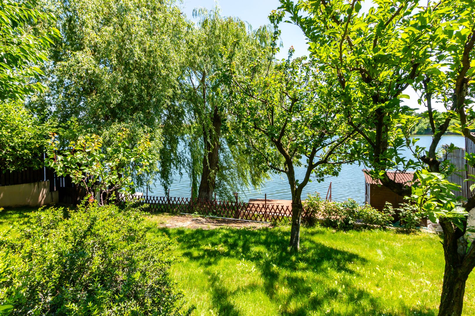 Vila premium de vanzare Balotesti/ piscina/ ponton/ deschidere la lac - Poză 69