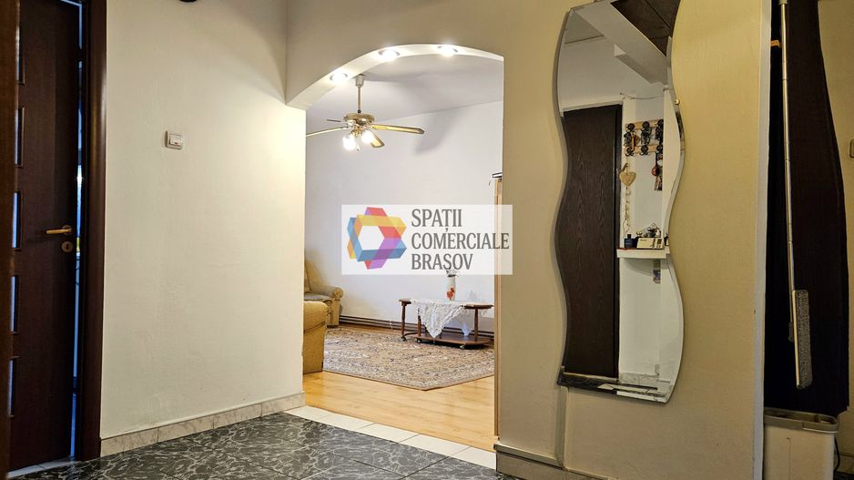 Apartament cu patru camere, zona Judetean 77mp - Poză 3