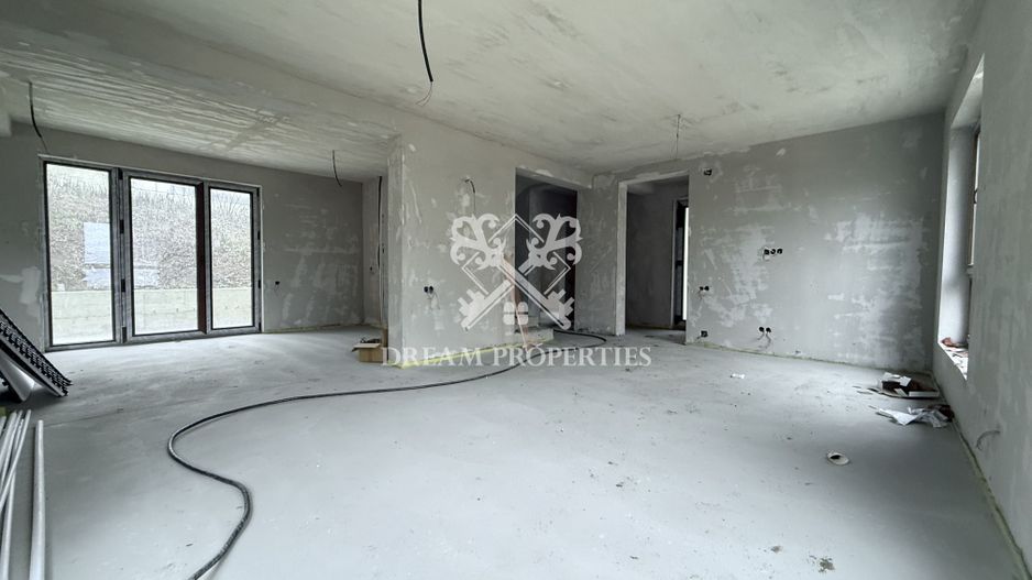 Casa individuala, 119mp, 4 camere, 3 bai, 2 parcari, nZEB, zona Dezmir - Poză 1