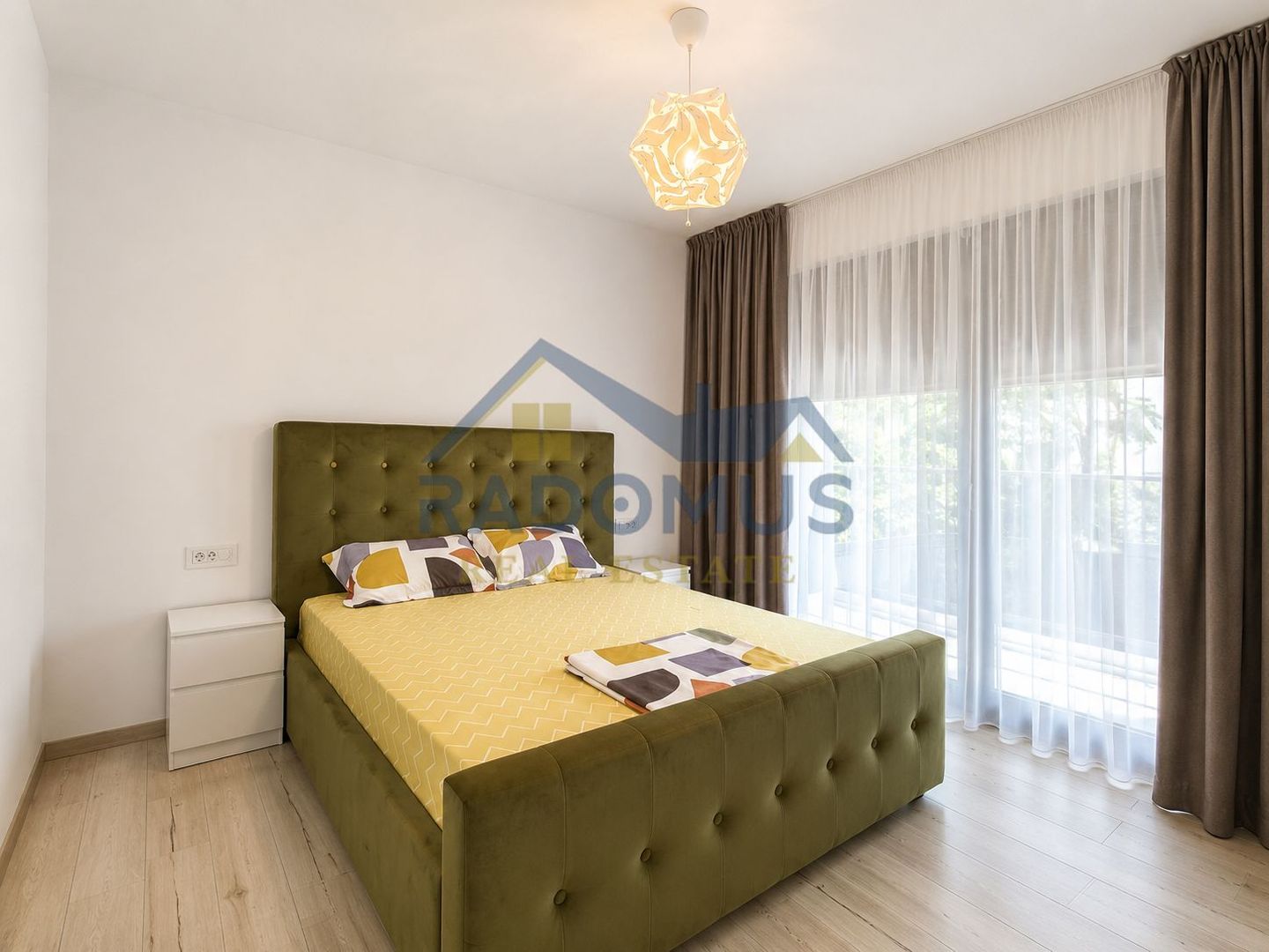 Chirie Ploiesti | 2 camere | Decomandat | Central | Bloc nou | 550€ - Poză 5
