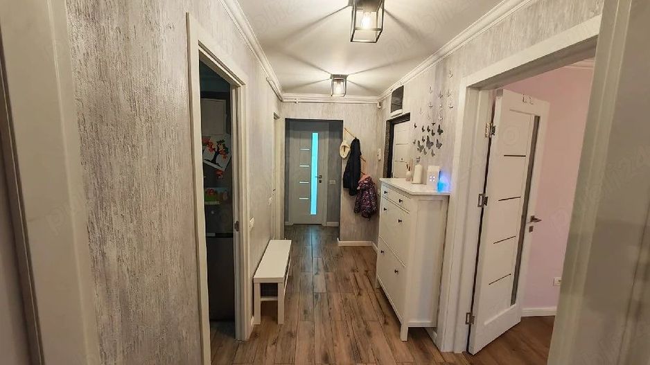 Soarelui | 3 Camere | Încălzire în pardoseală | 3 balcoane | Renovare completă - Poză 7