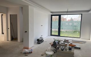 Vilă spațioasă Tunari | Curte mare | Complex închis - Poză 10