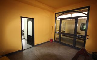 Imobil  cu destinatie mixta - Poză 20