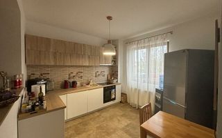 Vilă cu 4 camere de vânzare Dumbravita 144 mp - Poză 1