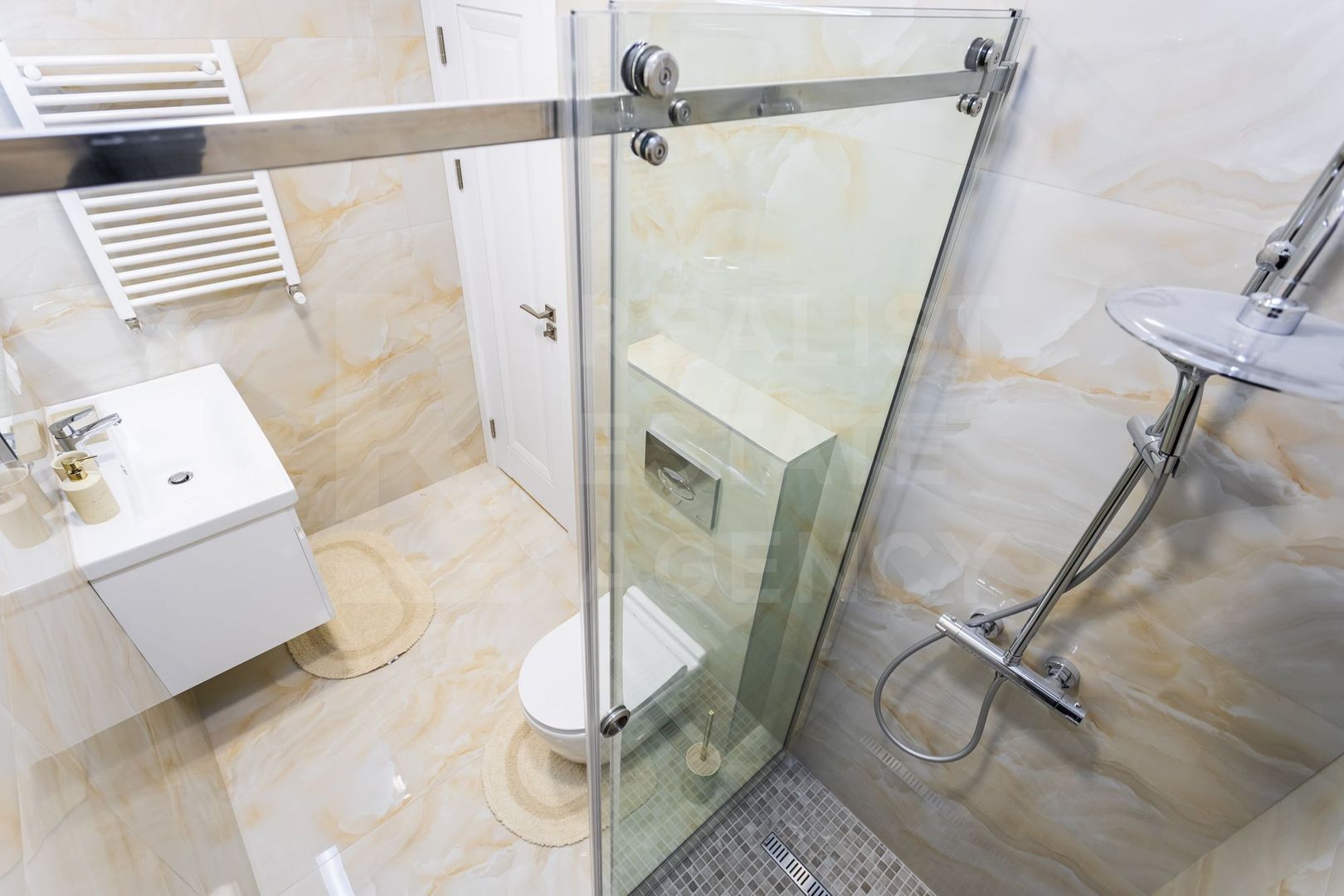 Chirie, apartament, 3 camere, stada Ion Nistor, Centru - Poză 13