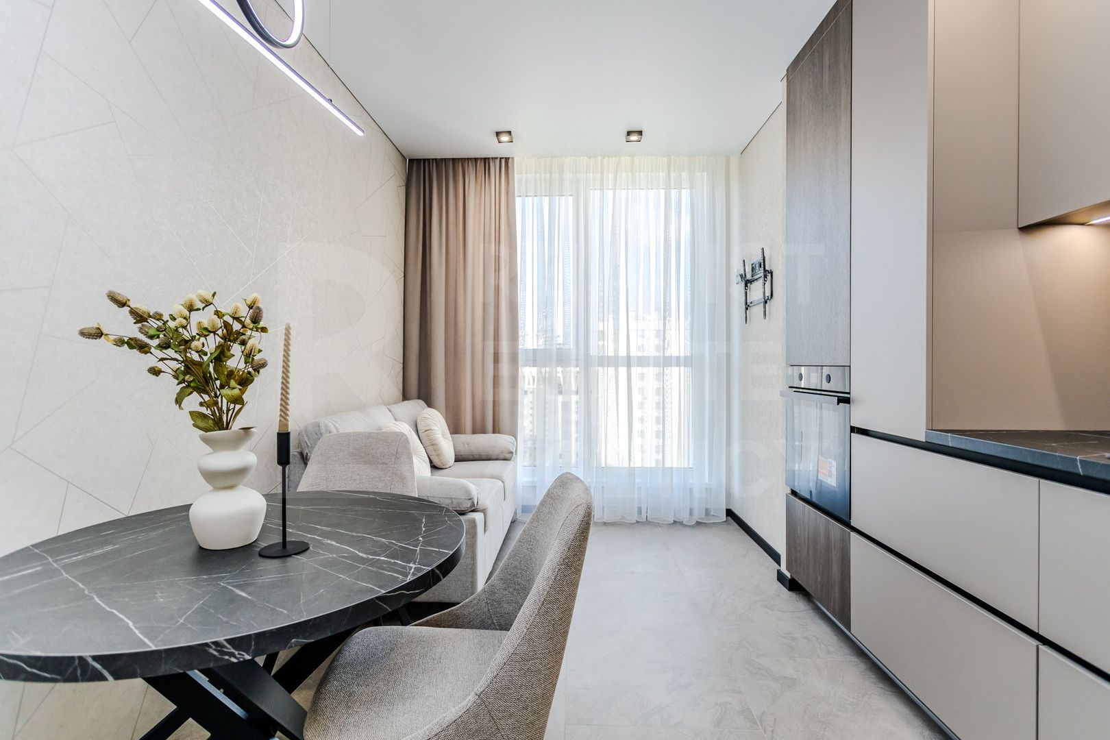 Chirie, apartament, 1 cameră, str. Costeşti, sectorul Centru - Poză 2