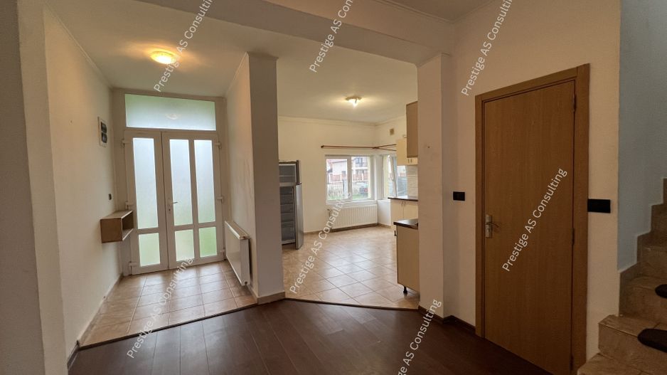 Duplex 3 Camere | Car port | Sanmihaiu Roman - Poză 1