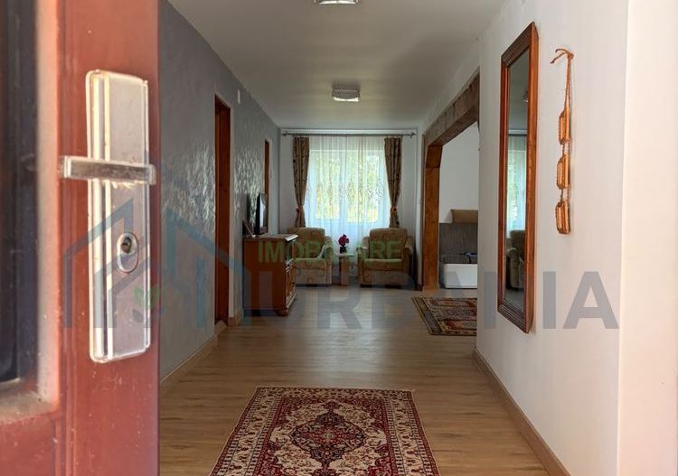 Casă cu 2 dormitoare și living spațios, 105 mp, la marginea pădurii, Strunga - Poză 6