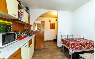 Apartament cu 3 camere în Micalaca. - Poză 5