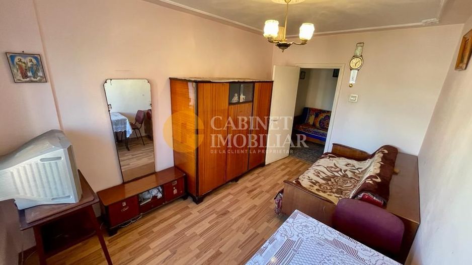 Apartament cu 2 camere Decomandat - Etaj Intermediar - Fara Risc - Podu Ros - Poză 3